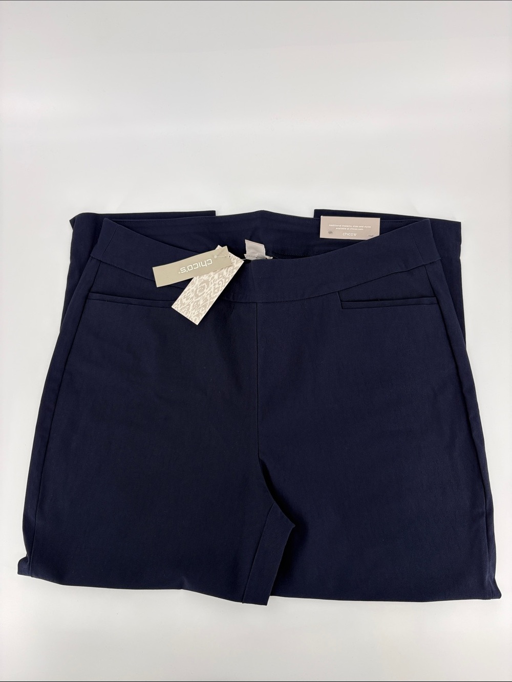 Chico’s New Women’s US 14 So Slimming Brigitte Side Vent Slim Crop Leg Pant
